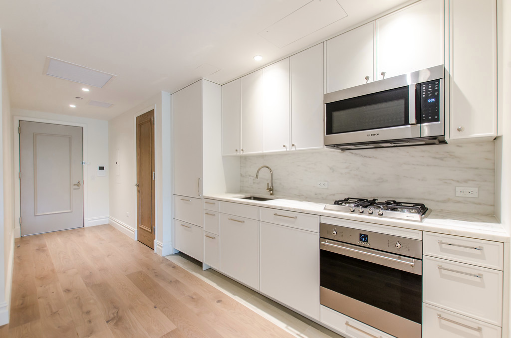 #1 photo, 245 W 14th Street, 曼哈顿 Chelsea , NY 10011