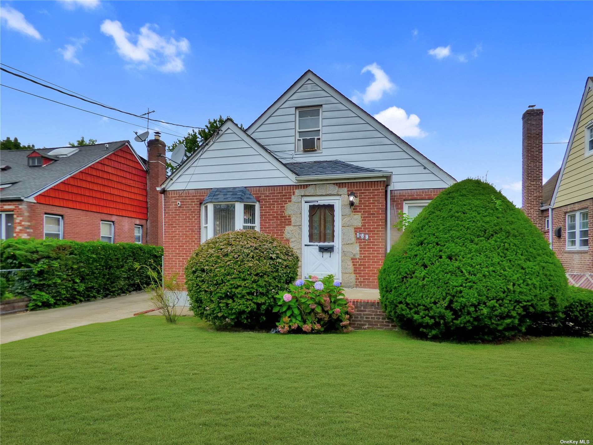 #1 photo, 169 Fir Street, 长岛 Valley Stream , NY 11580