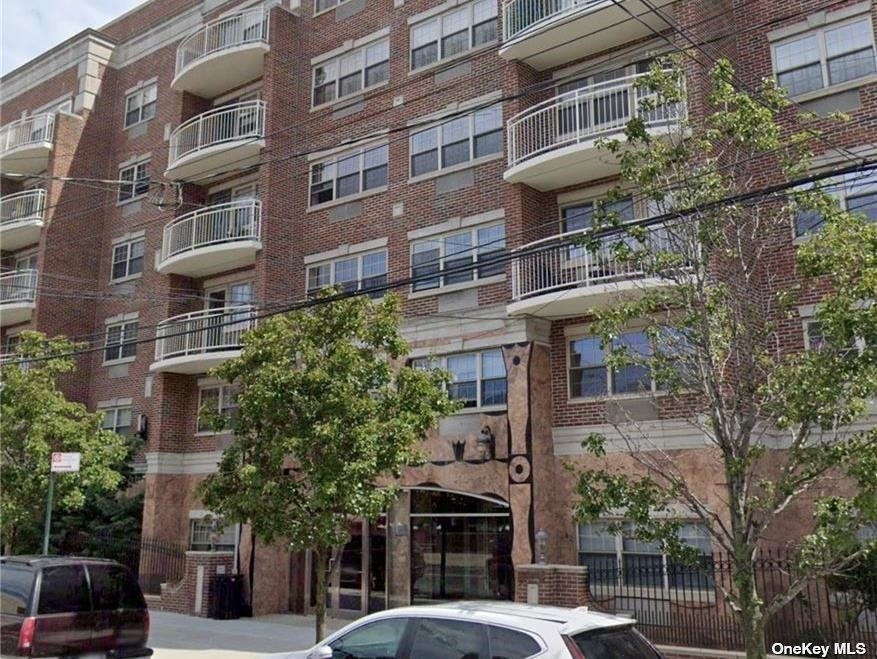 #1 photo, 38-11 108 Street, クイーンズ区 Corona , NY 11368