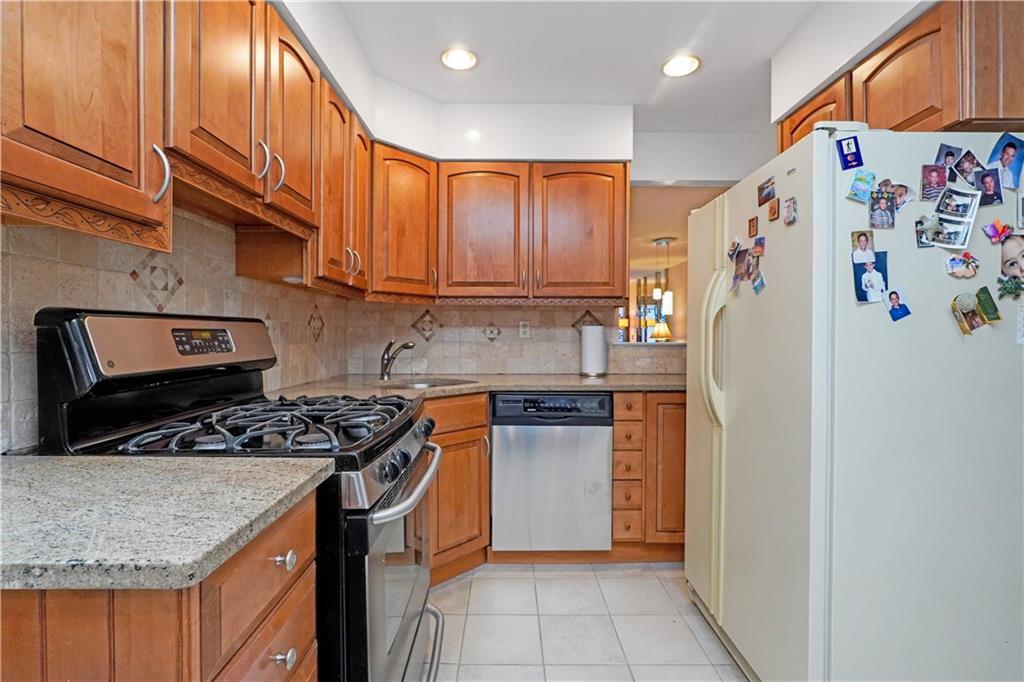 #1 photo, 30 Stonegate Drive, 史丹顿岛 New York , NY 10304