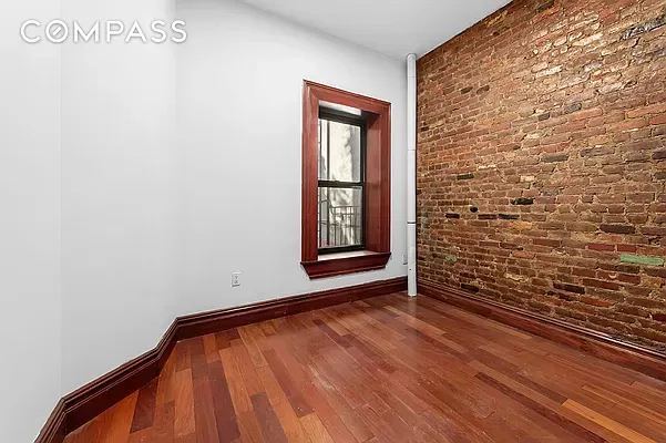 #1 photo, 214 E 82nd Street, 曼哈顿 上东城 Upper East Side , NY 10028