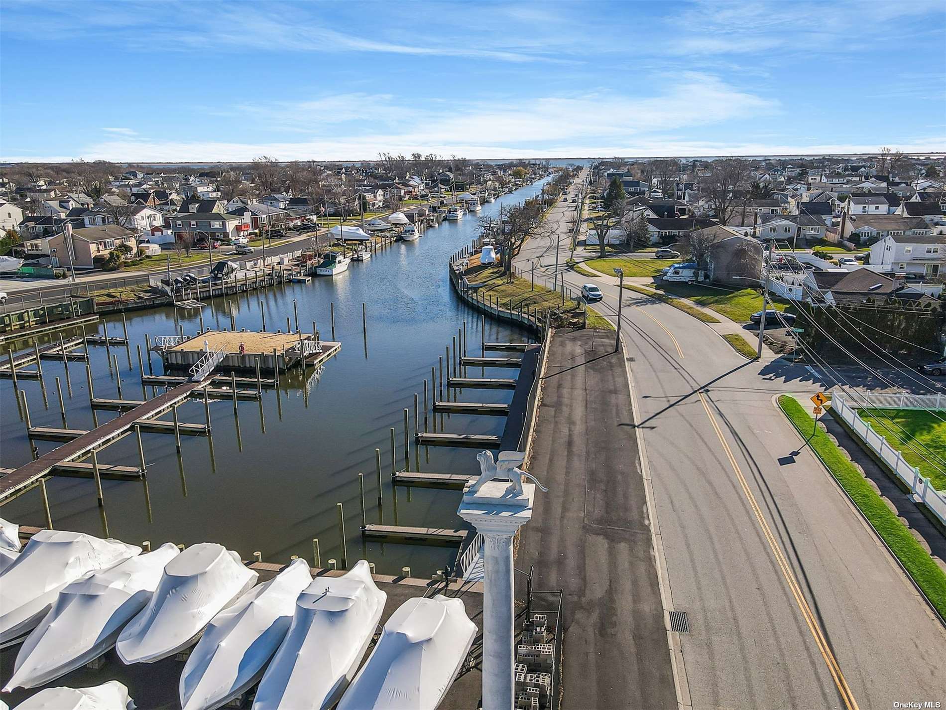 #1 photo, 95 W Lido Promenade, 东长岛 Lindenhurst , NY 11757