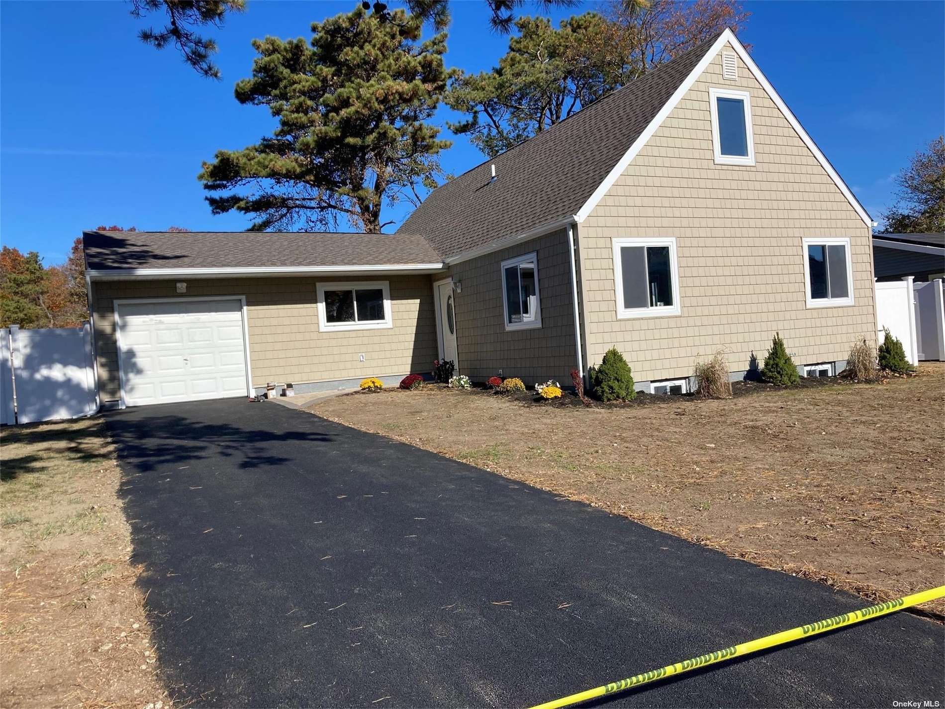 #1 photo, 15 Julie Crescent, 东长岛 Central Islip , NY 11722