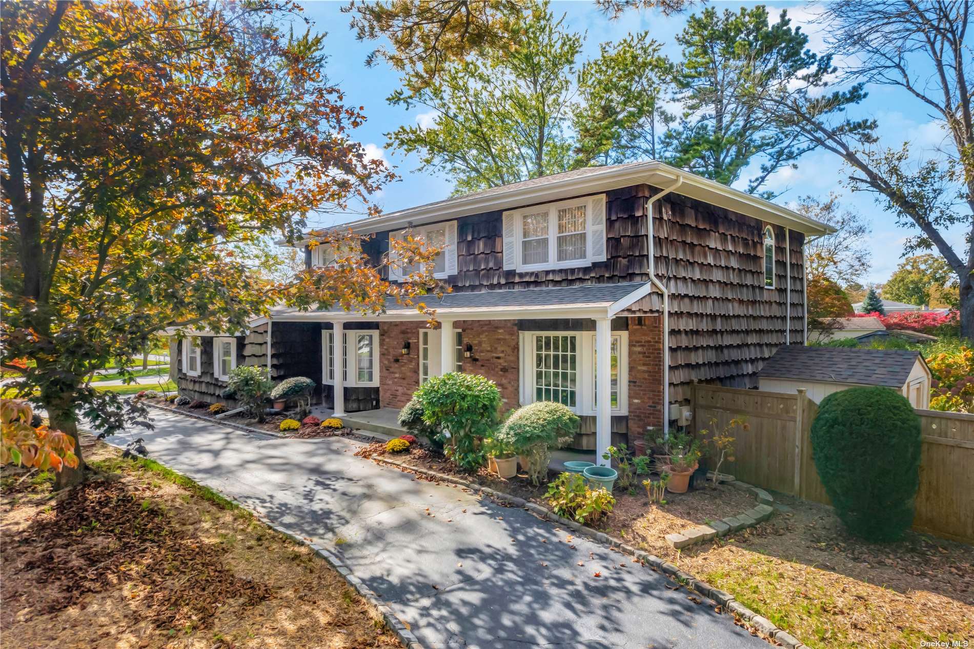 #1 photo, 9 Bonaire Drive, 东长岛 Dix小山 Dix Hills , NY 11746