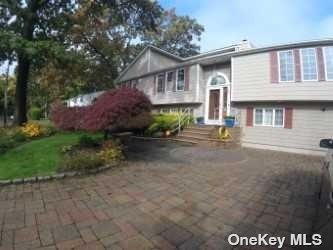 #1 photo, 3 Crown Street, سوفولك Port Jefferson Station , NY 11776