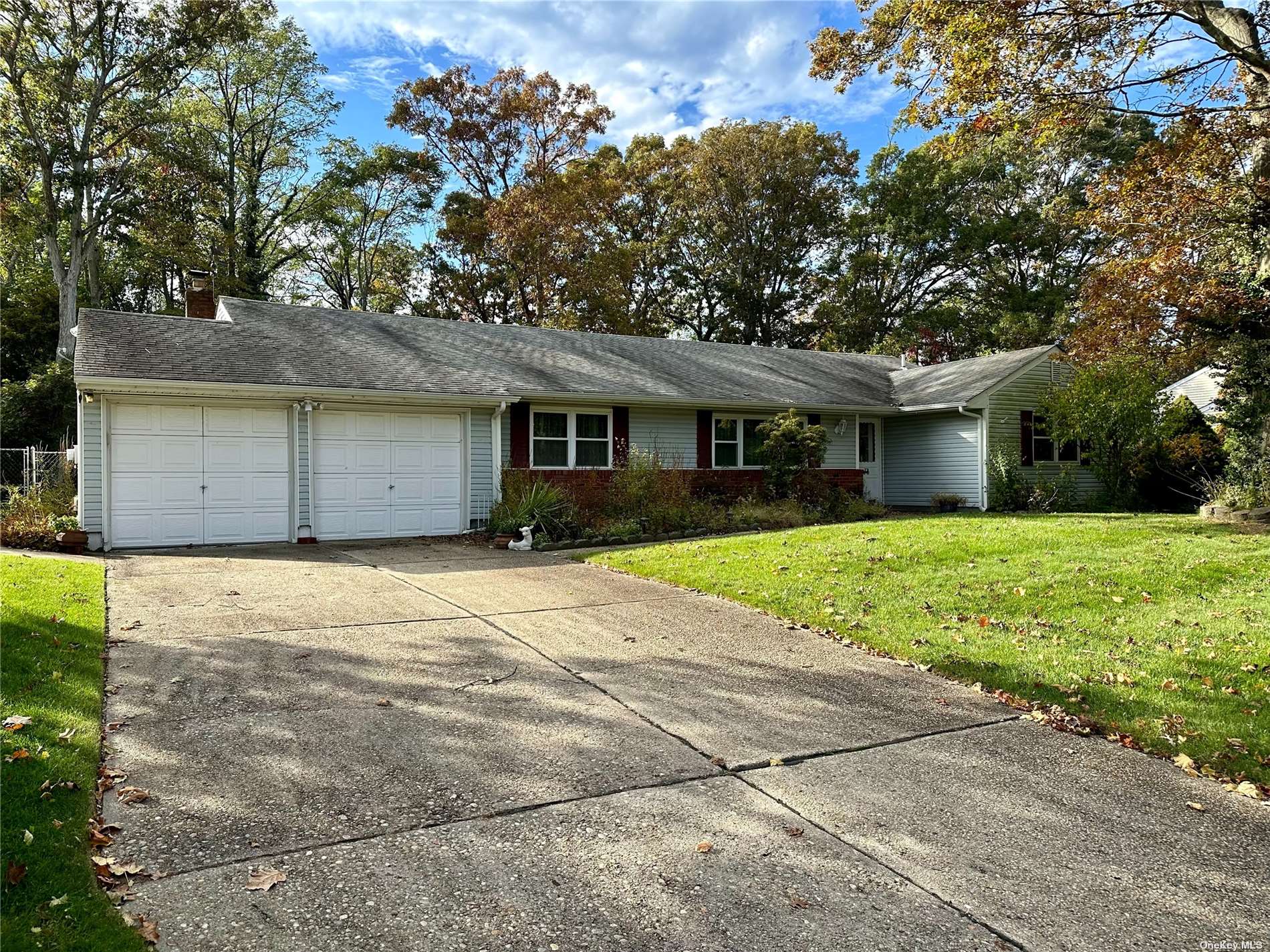 #1 photo, 4 Sherry Lane, 东长岛 Selden , NY 11784