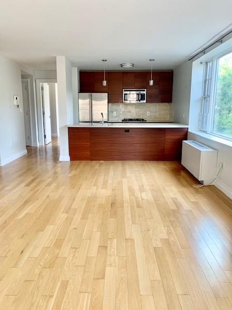 #1 photo, 1600 Beverley Road, 布鲁克林 Ditmas Park , NY 11226