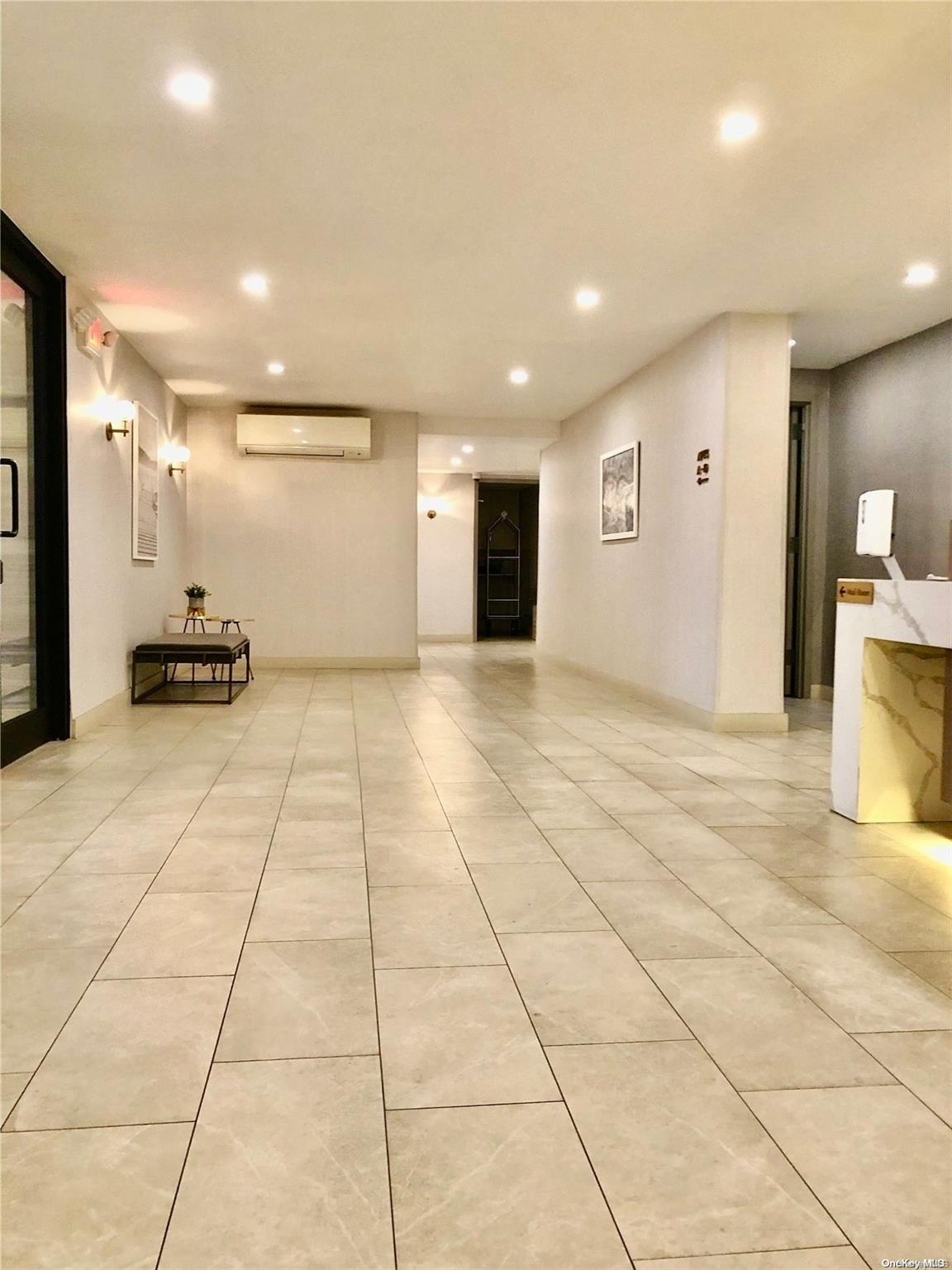 #1 photo, 110-15 71st Road, 皇后区 森林小丘 Forest Hills , NY 11375