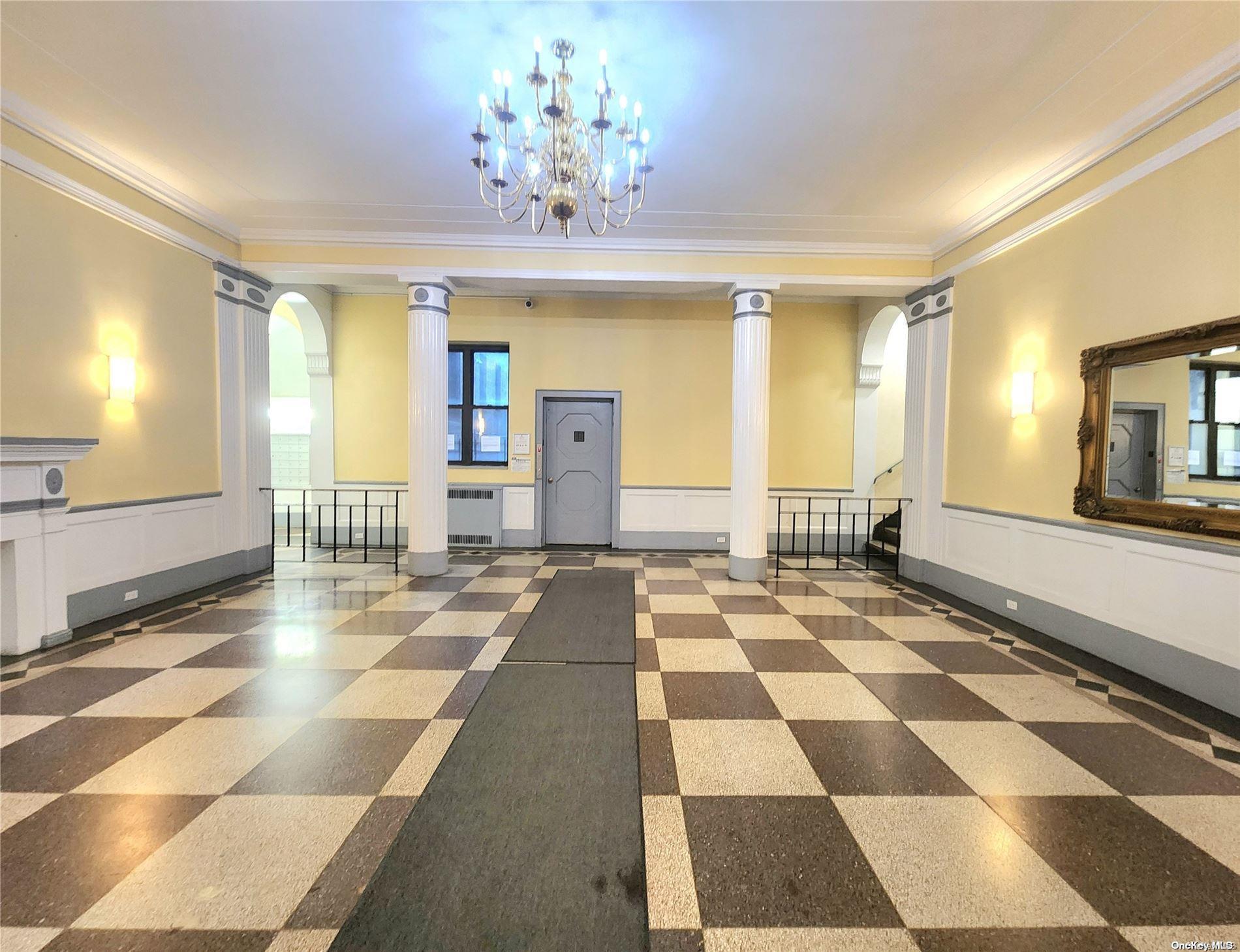 #1 photo, 65-38 Booth Street, 皇后区 雷哥公园 Rego Park , NY 11374