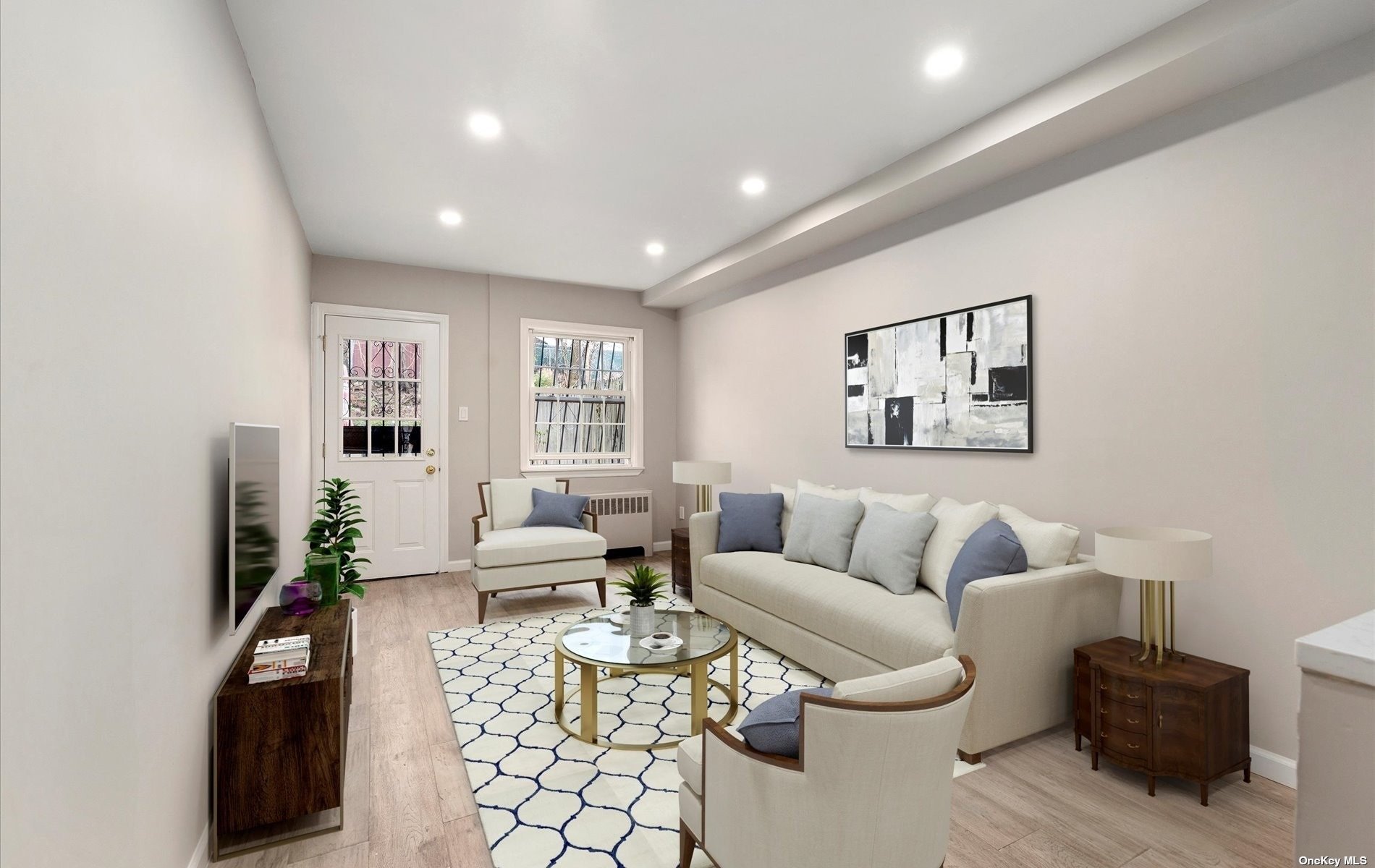 #1 photo, 25-53 College Point Boulevard, 法拉盛 Flushing , NY 11356