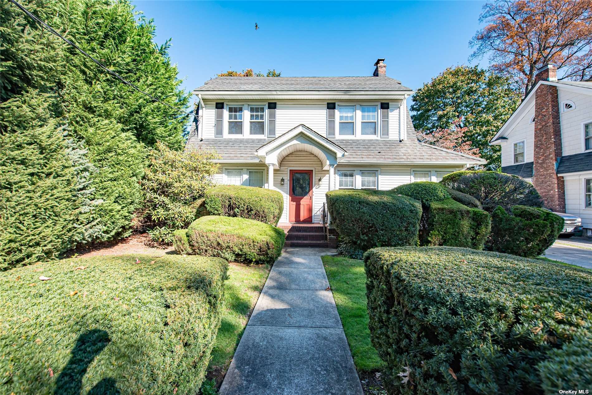 #1 photo, 41 Hampton Court, 长岛 Rockville Centre , NY 11570