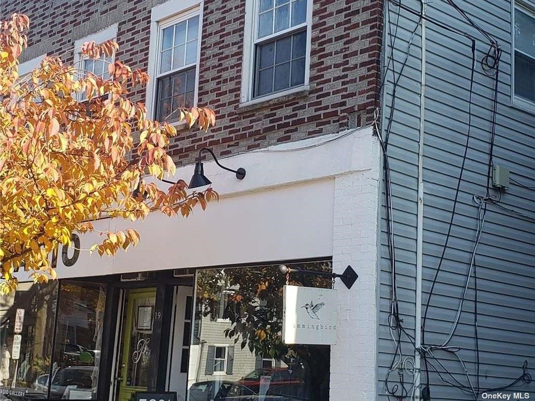 #1 photo, 19 Spring Street, 长岛 Oyster Bay , NY 11771