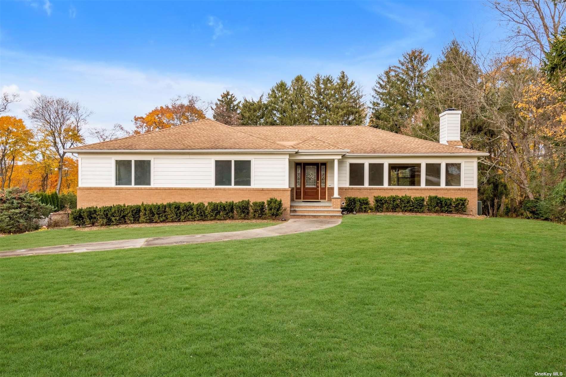 #1 photo, 35 Woodhill Lane, 长岛 曼哈塞特 Manhasset , NY 11030