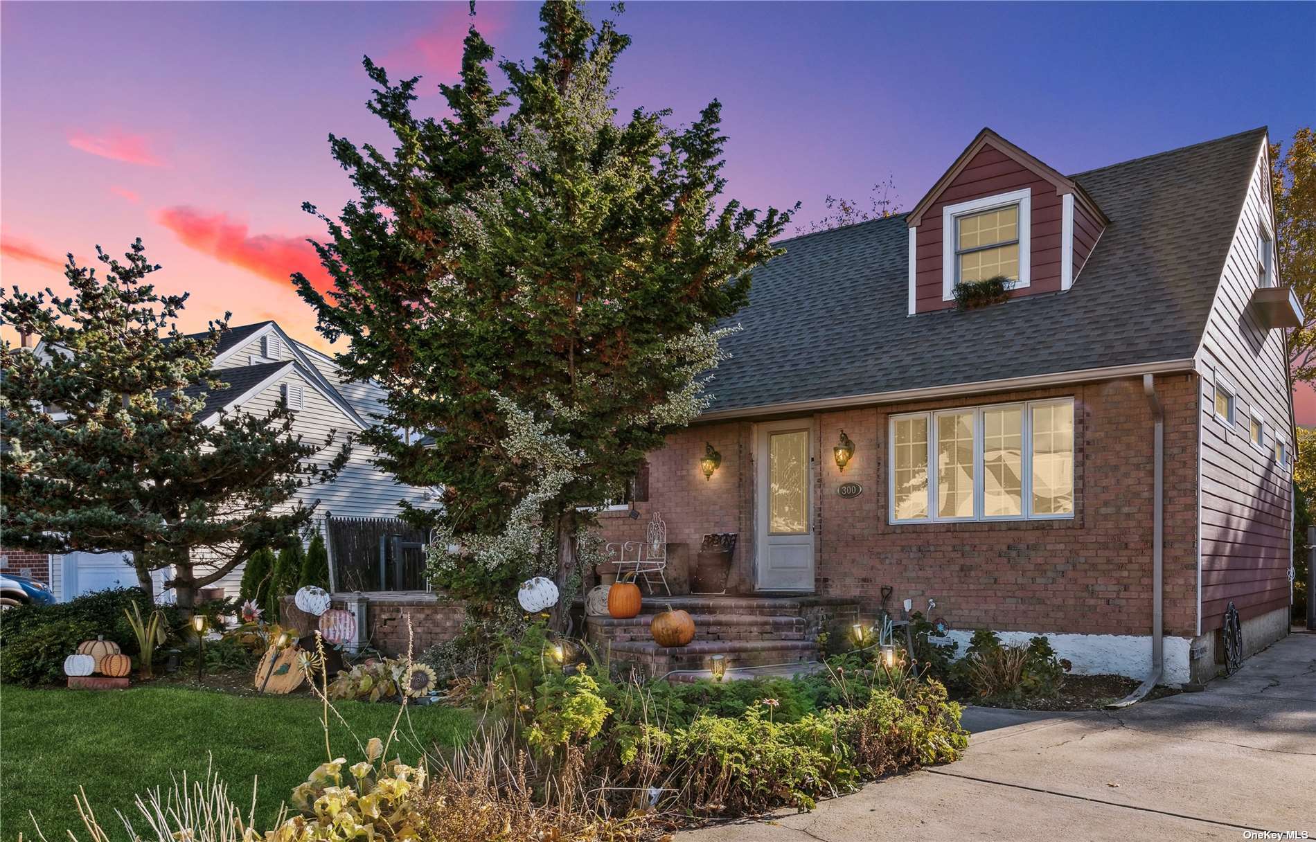 #1 photo, 300 Peters Avenue, 长岛 East Meadow , NY 11554