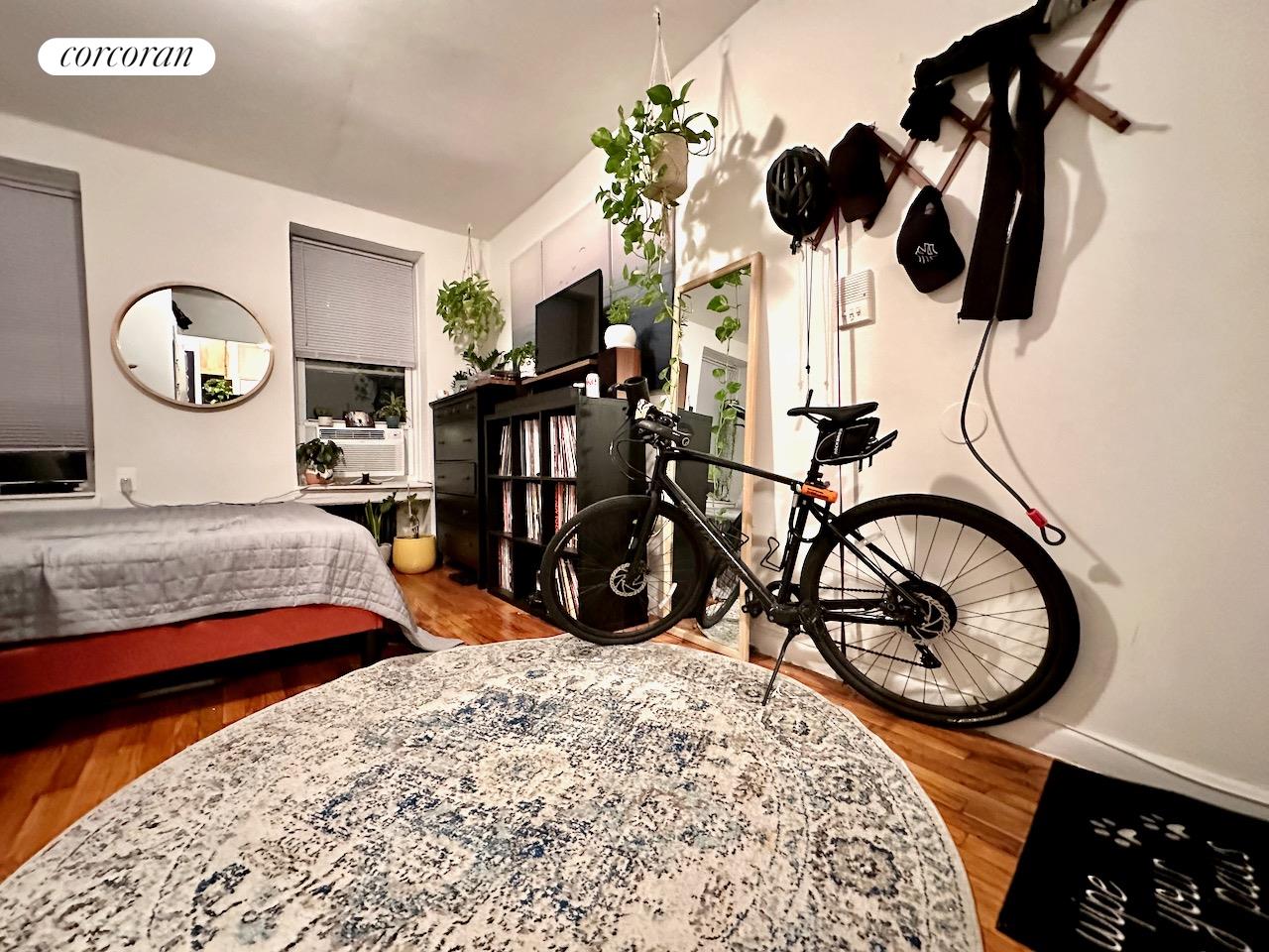 #1 photo, 448 W 55TH Street, 曼哈顿 中城西区 Hells Kitchen , NY 10019