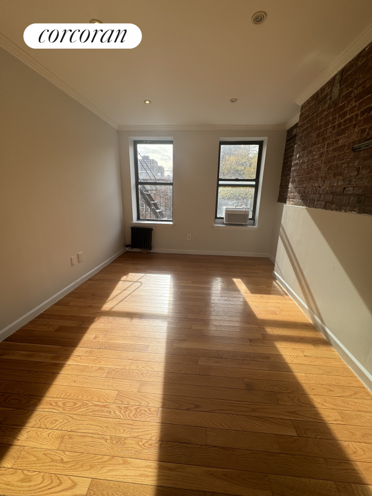 #1 photo, 239 Henry Street, 曼哈顿 下东城 Two Bridges , NY 10002