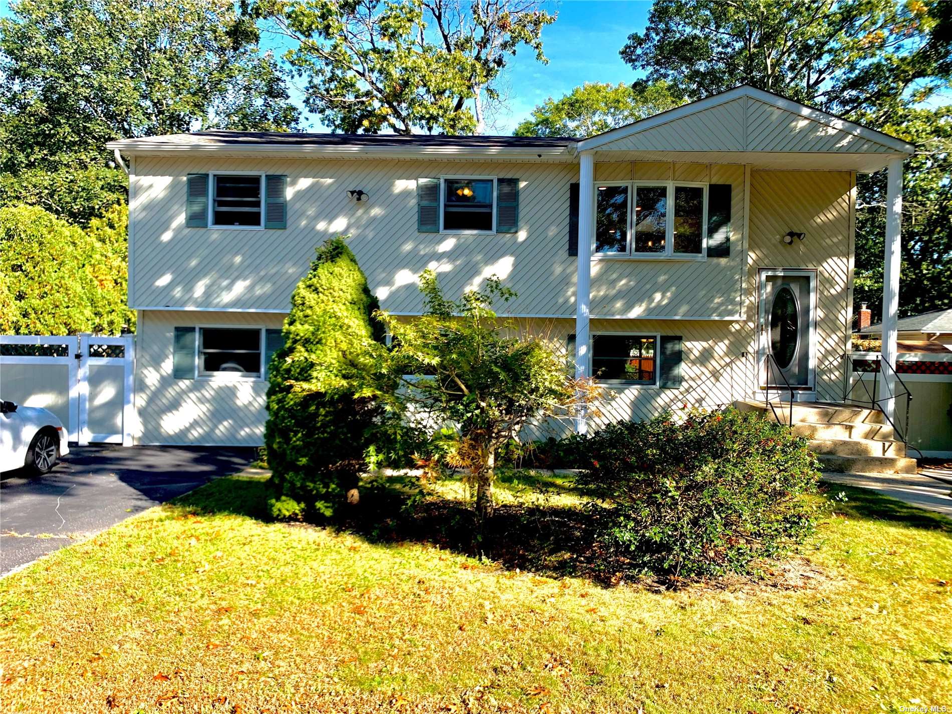 #1 photo, 1671 Claas Avenue, 东长岛 Holbrook , NY 11741