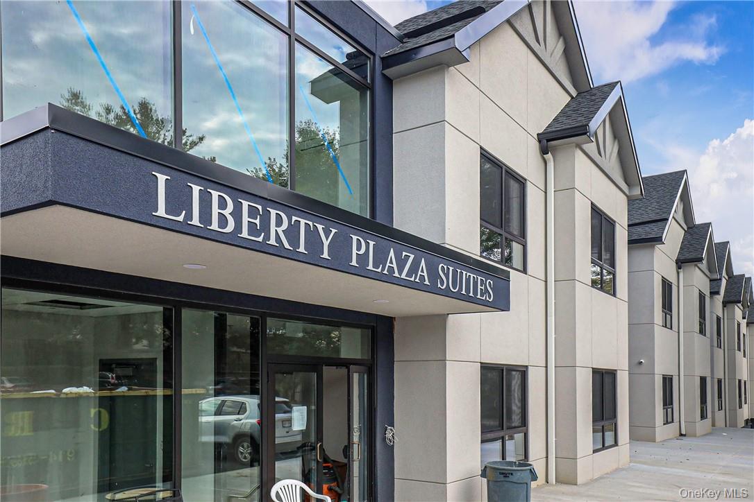 #17 photo, 500 Commerce Street, Hawthorne , NY 10532