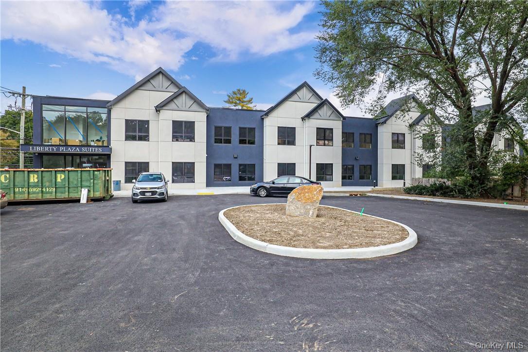 #18 photo, 500 Commerce Street, Hawthorne , NY 10532