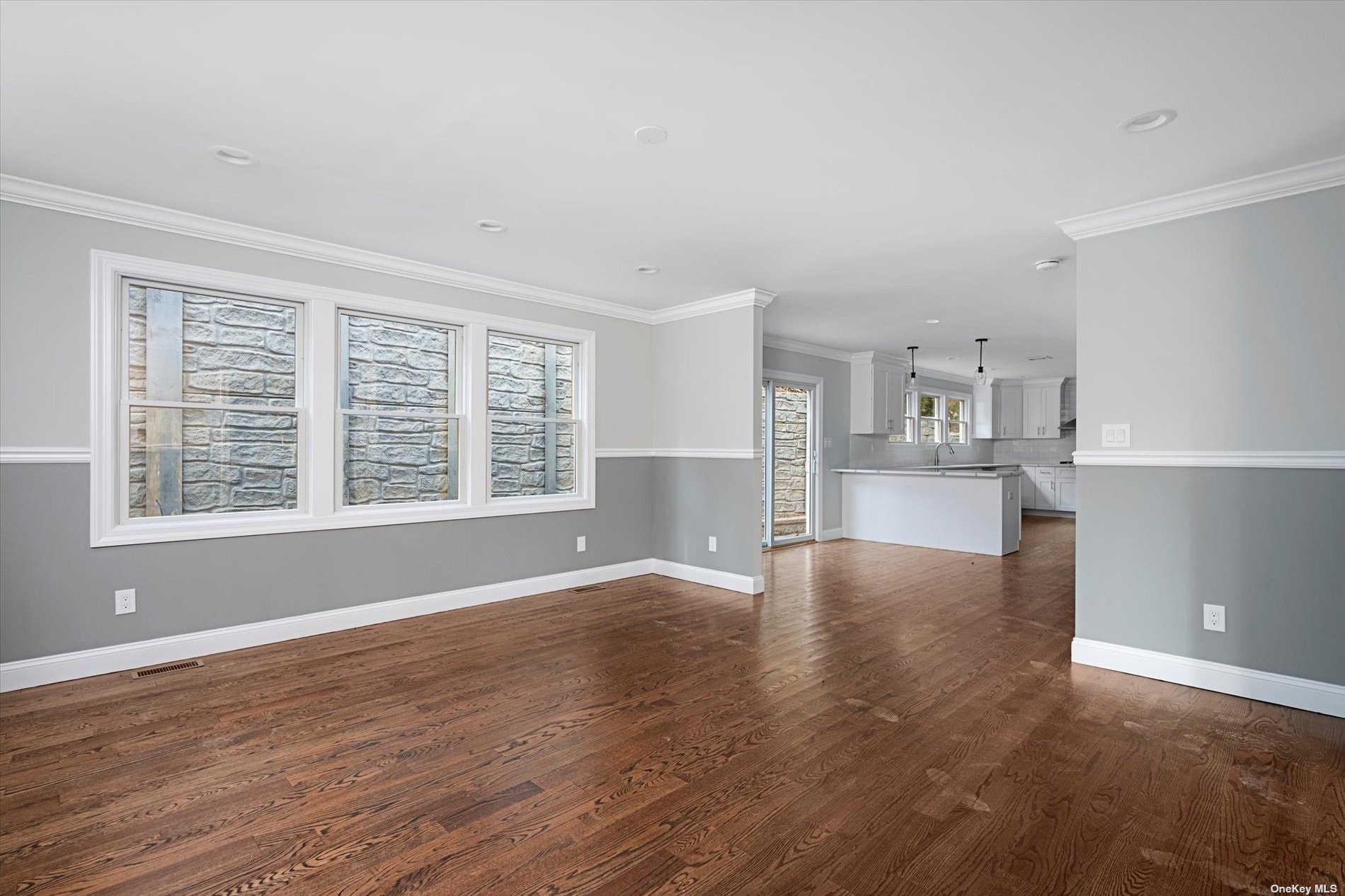 售120万 76 Mccouns Lane, 长岛 Oyster Bay , NY 11771 MLS 3517493