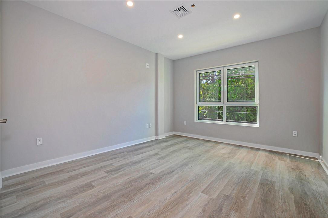 #11 photo, 500 Commerce Street, Hawthorne , NY 10532