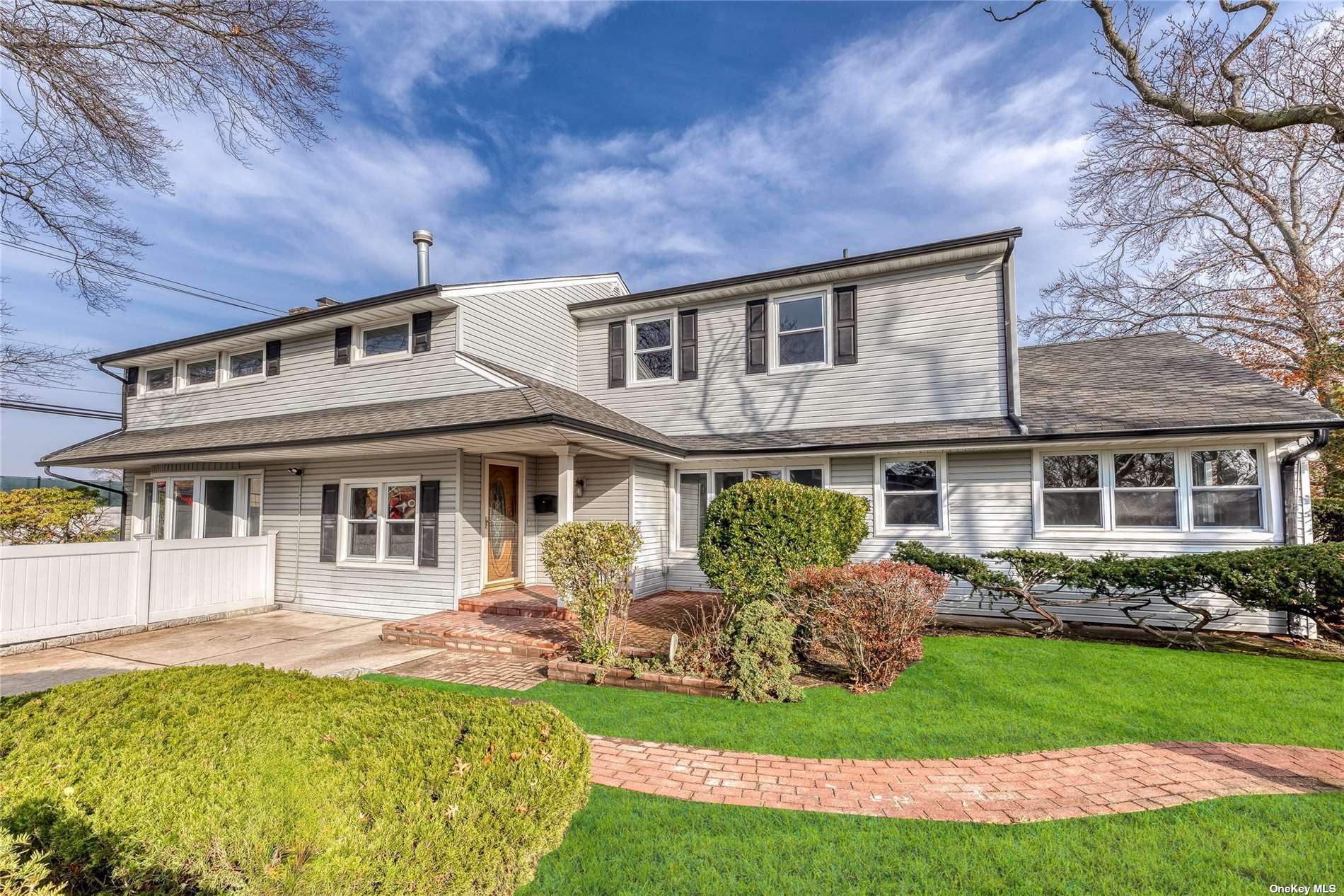 #1 photo, 3 Gladys Street, 长岛 Valley Stream , NY 11581