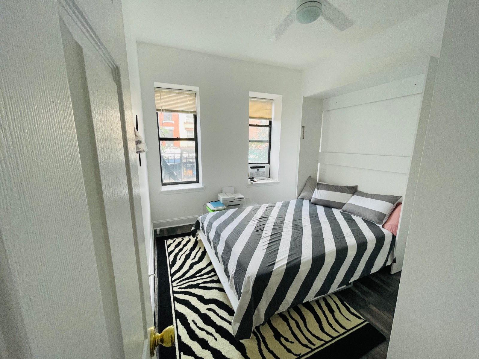 #3 photo, 648 Grand Street, #4B, Бруклин ‖ Southside , NY 11211