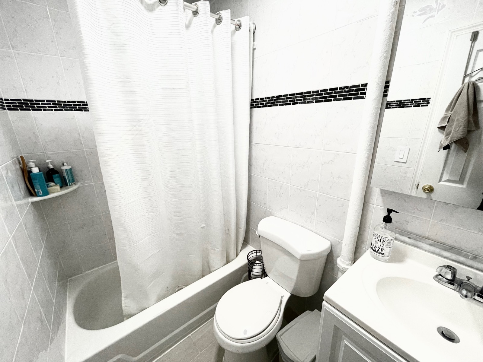 #4 photo, 648 Grand Street, #4B, Бруклин ‖ Southside , NY 11211