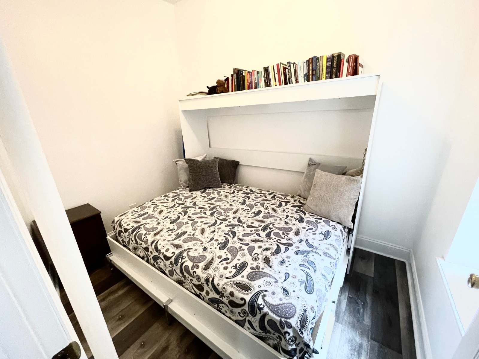 #5 photo, 648 Grand Street, #4B, Бруклин ‖ Southside , NY 11211