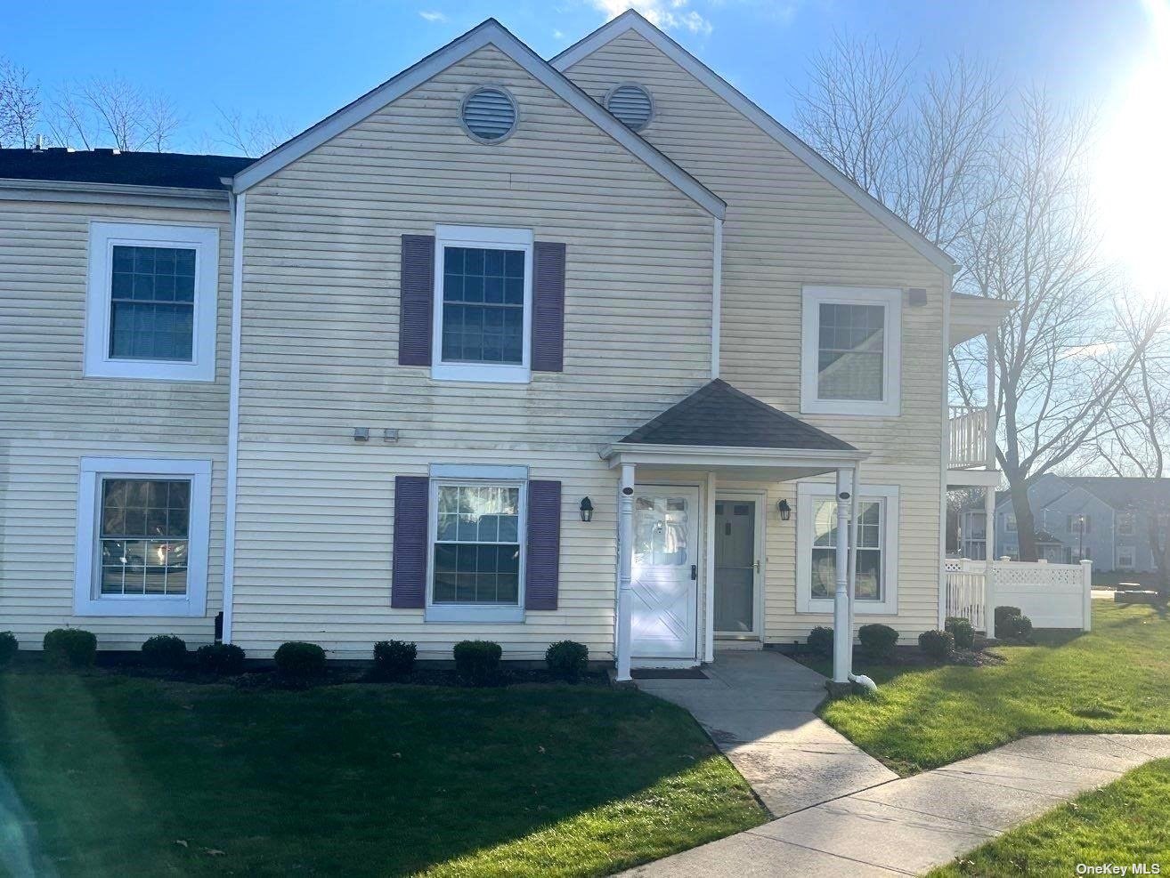 #1 photo, 130 Fairview Circle, 东长岛 Middle Island , NY 11953