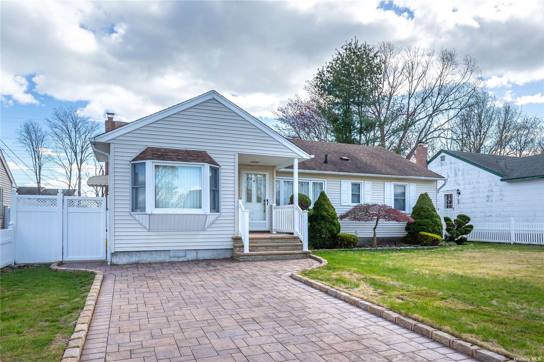 #1 photo, 9 Crestline Avenue, 长岛 贝斯佩奇 Bethpage , NY 11714