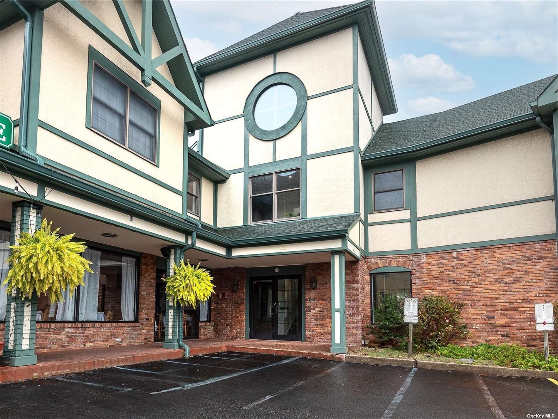 #1 photo, 62 South Street, 长岛 Oyster Bay , NY 11771