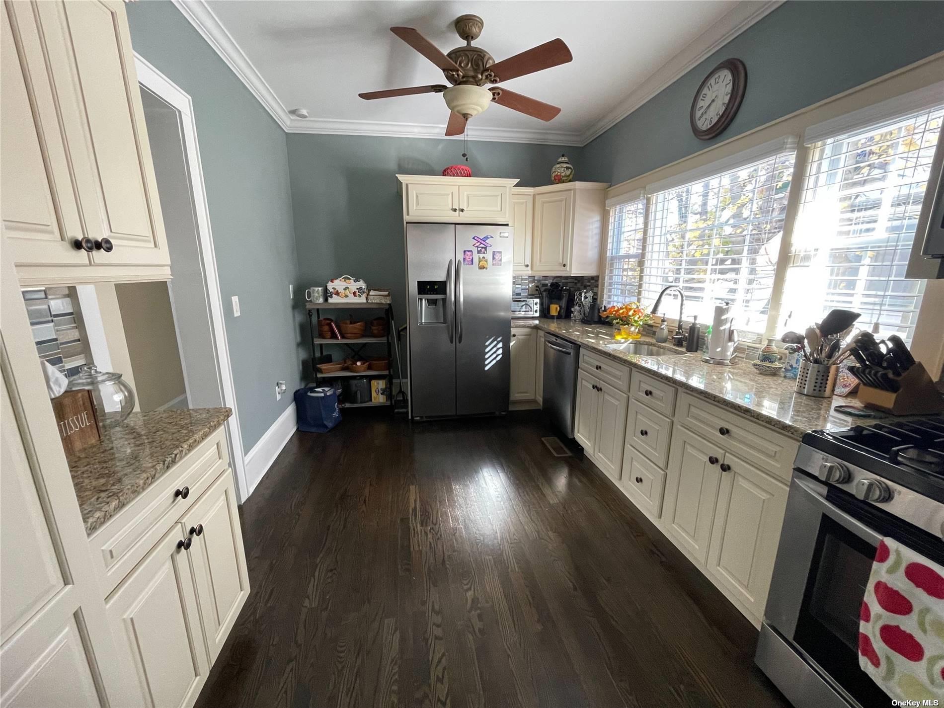 #1 photo, 159 E Walnut, 长岛 长滩 Long Beach , NY 11561