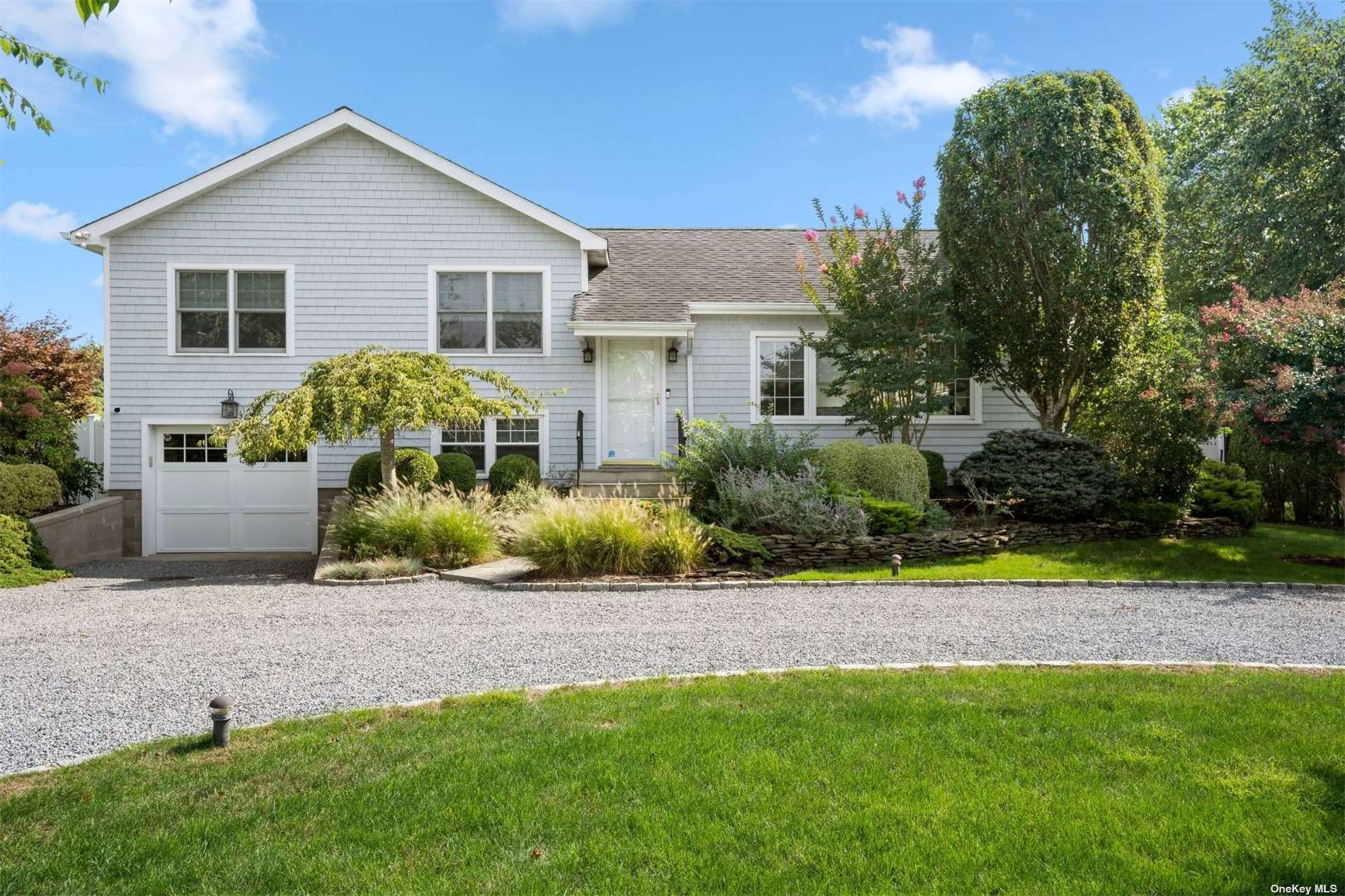 #1 photo, 11 Tuttle Place, 东长岛 汉普顿 Westhampton Beach , NY 11978