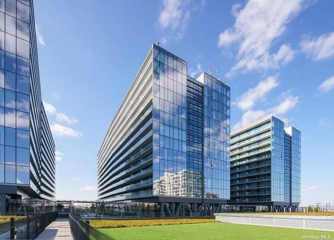 #1 photo, 131-03 40th Road, 法拉盛 Flushing , NY 11354