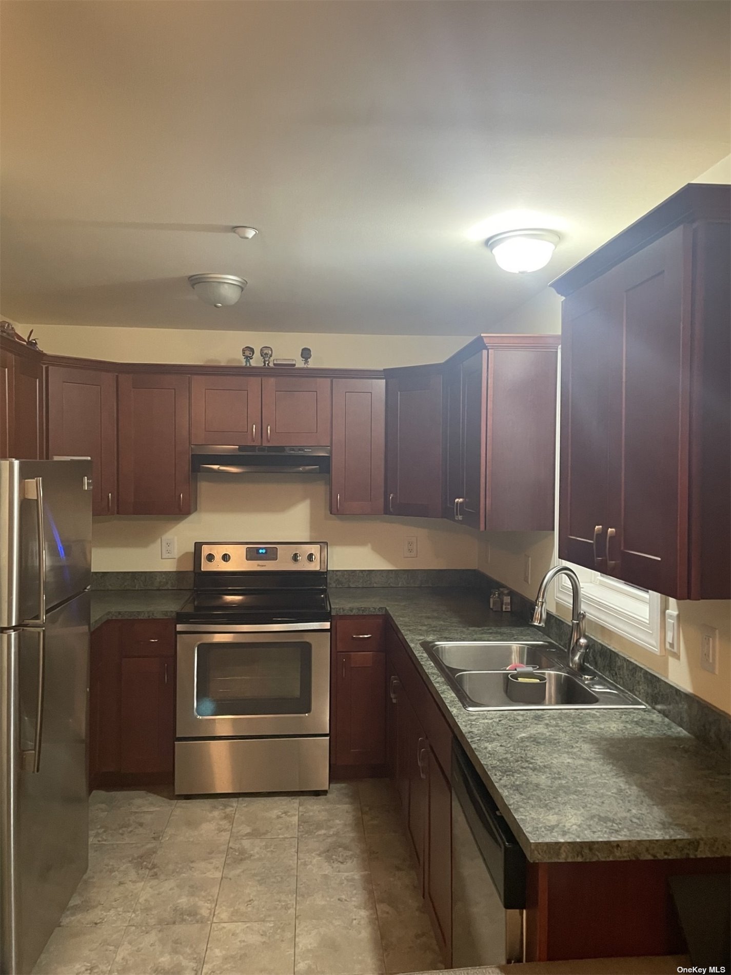 #1 photo, 10 Pershing Place, 长岛 岛公园 Island Park , NY 11558