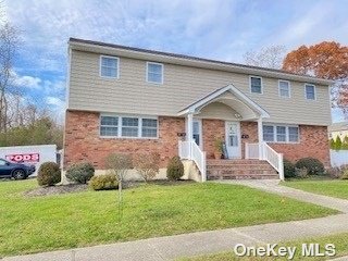 #1 photo, 4 Drexel Avenue, 东长岛 东艾斯利普 East Islip , NY 11730