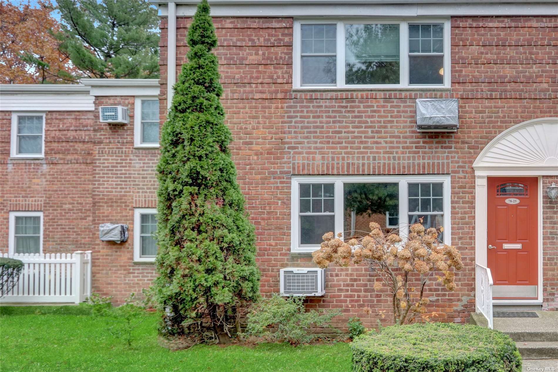 #1 photo, 78-25 Cloverdale Boulevard, 皇后區 貝塞 Bayside , NY 11364