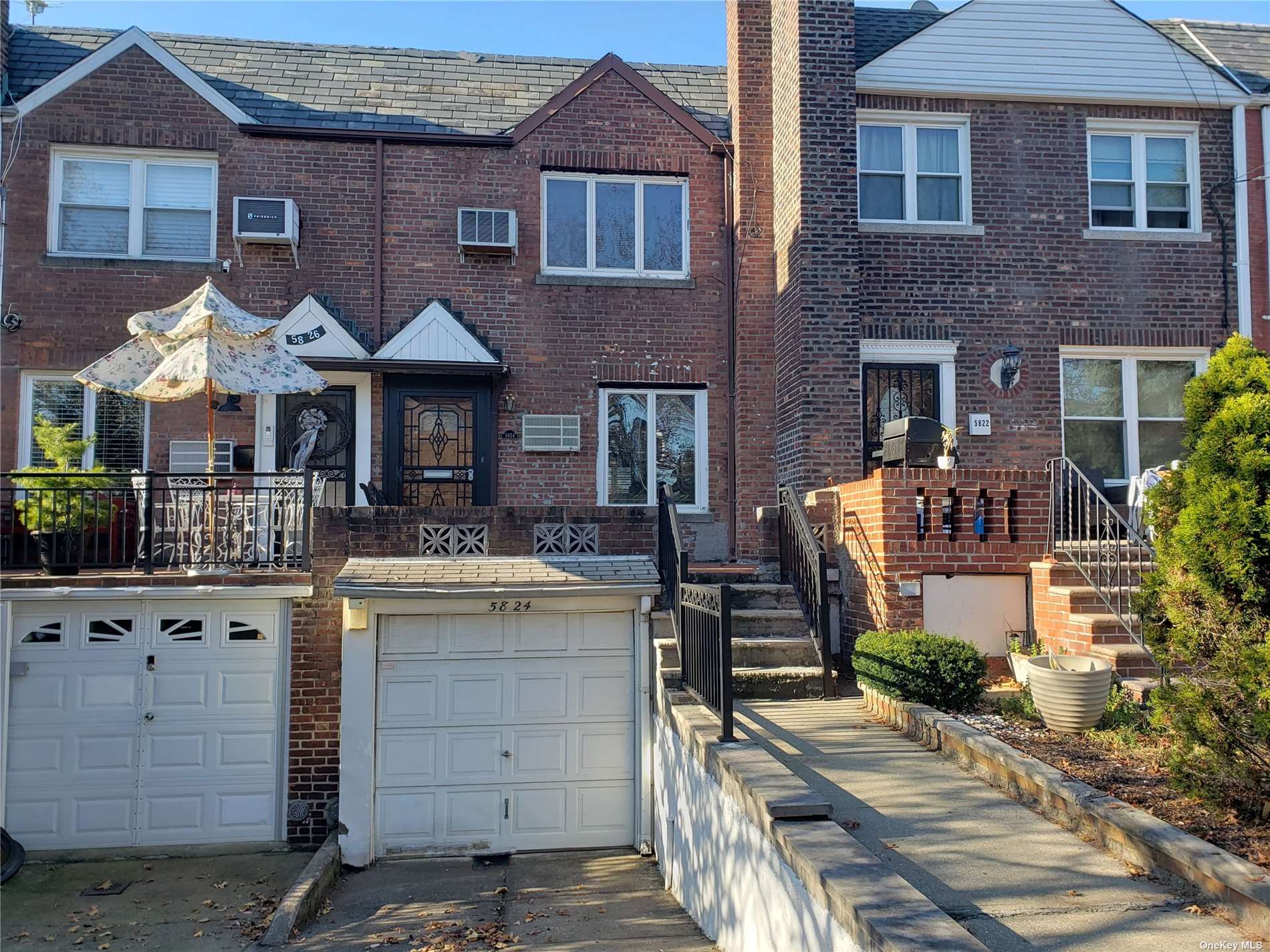 #1 photo, 58-24 82nd Street, 皇后区 中村 Middle Village , NY 11379