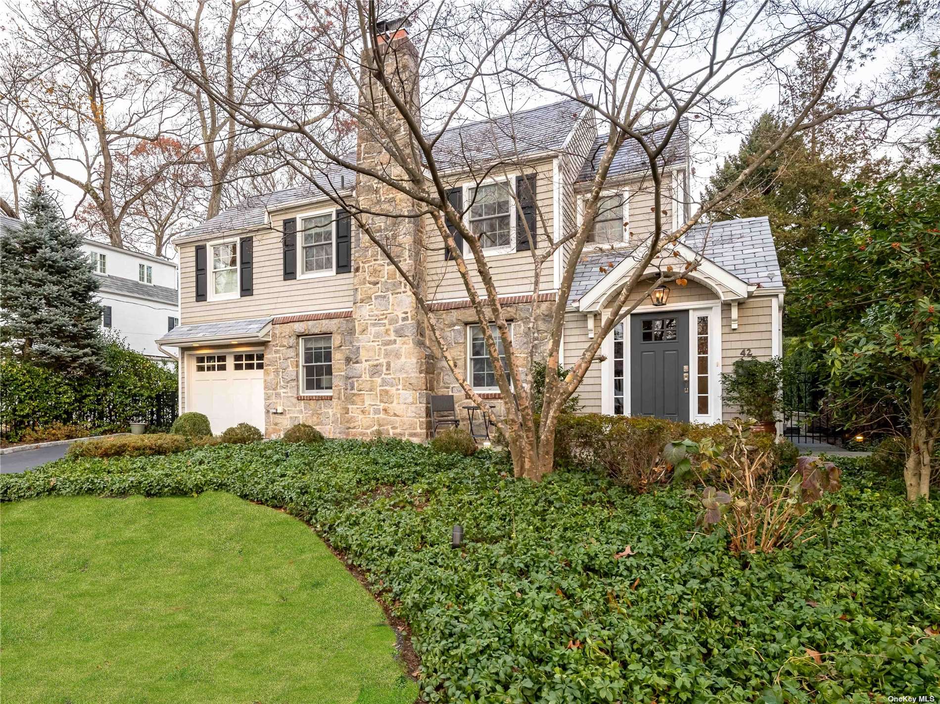 #1 photo, 42 Oxford Road, 长岛 曼哈塞特 Manhasset , NY 11030