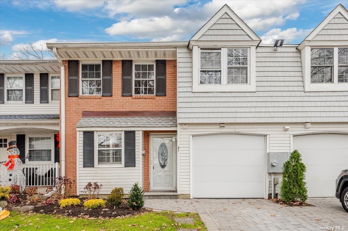 #1 photo, 31 Santa Barbara Drive, 长岛 Plainview , NY 11803