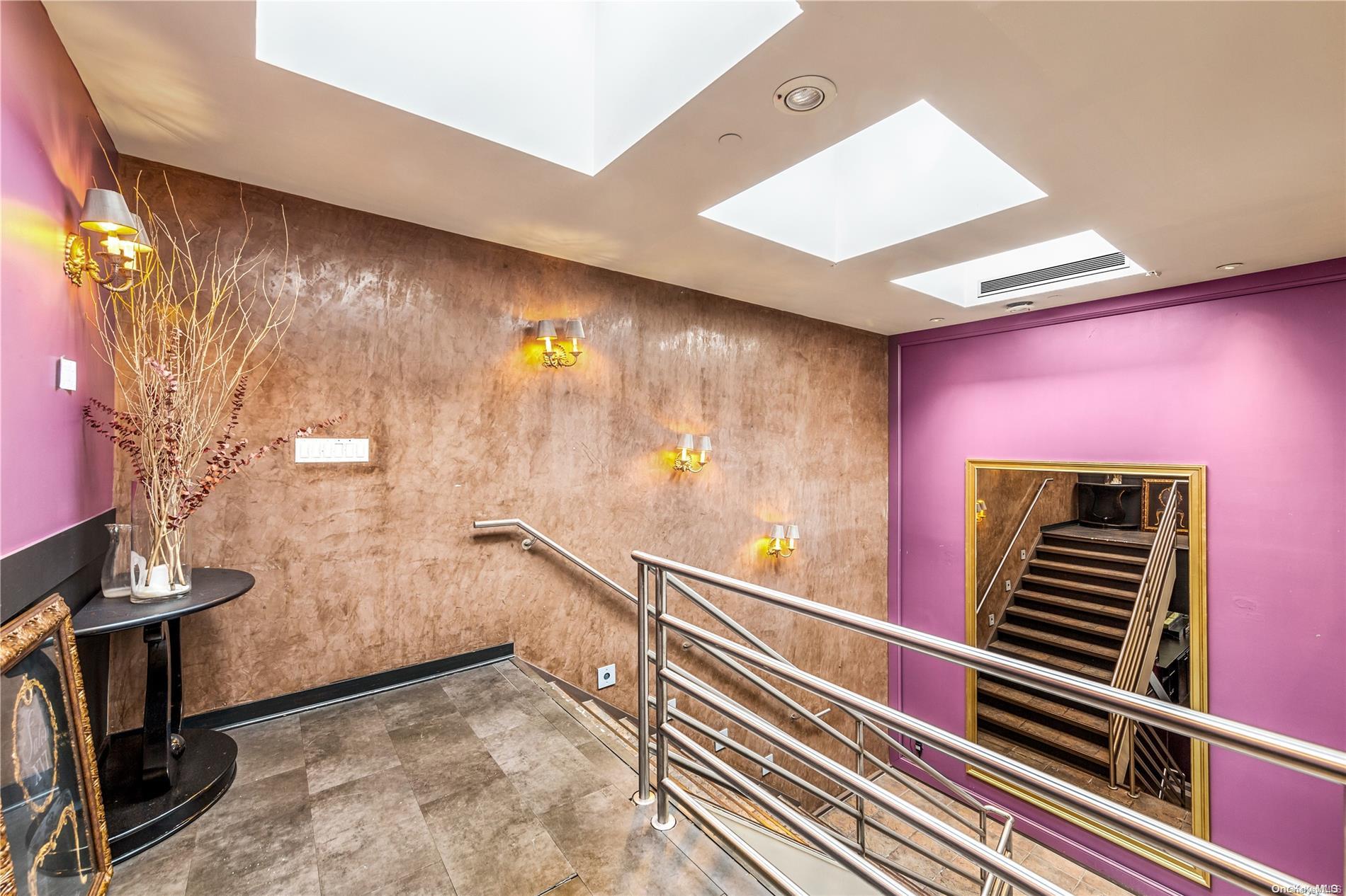 #20 photo, 46-11 Broadway, クイーンズ区 Astoria , NY 11103