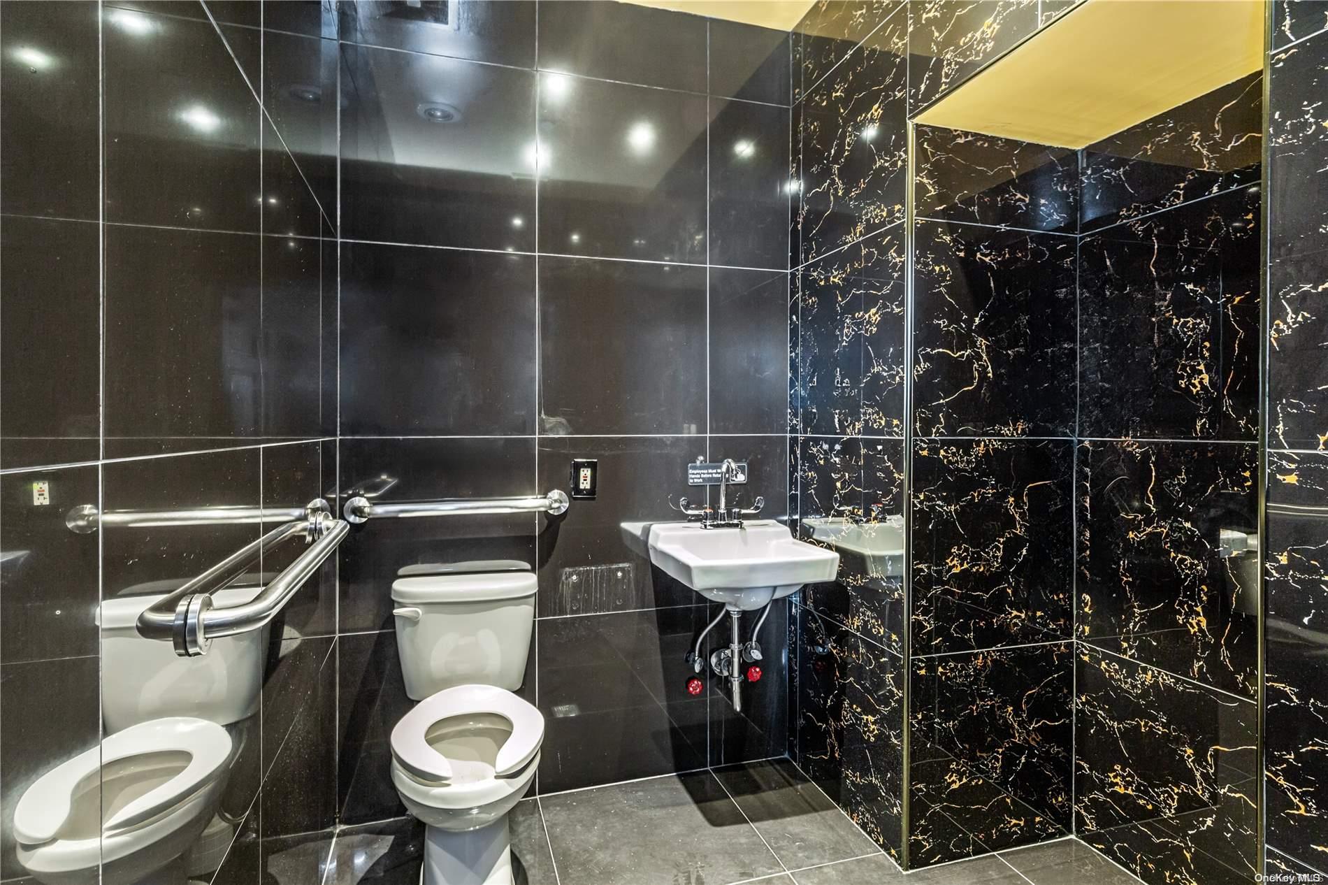 #4 photo, 46-11 Broadway, クイーンズ区 Astoria , NY 11103