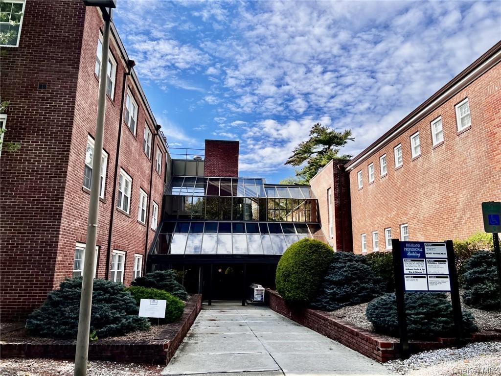 #2 photo, 2 Stowe Road, Peekskill , NY 10566