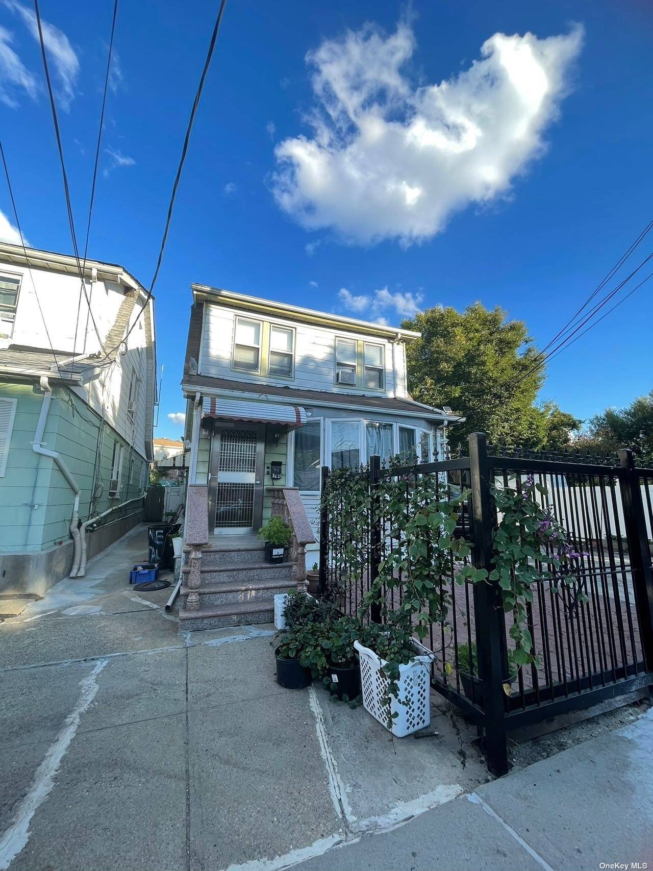 #1 photo, 54-31 153rd Street, クイーンズ区 Flushing , NY 11355