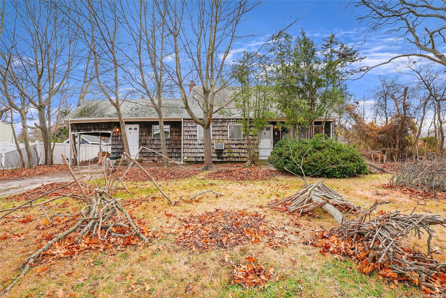 #1 photo, 12 Kuebler Street, 东长岛 Blue Point , NY 11715