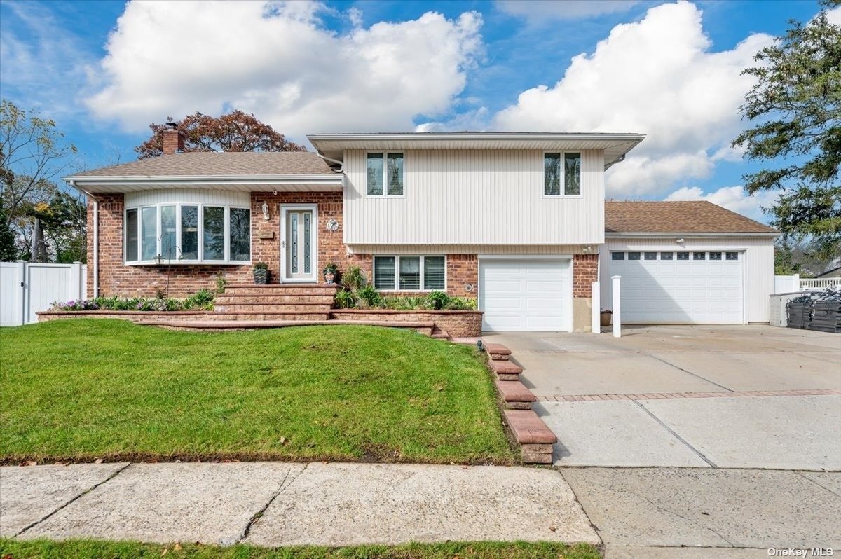 #1 photo, 47 Damin Drive, 长岛 Farmingdale , NY 11735