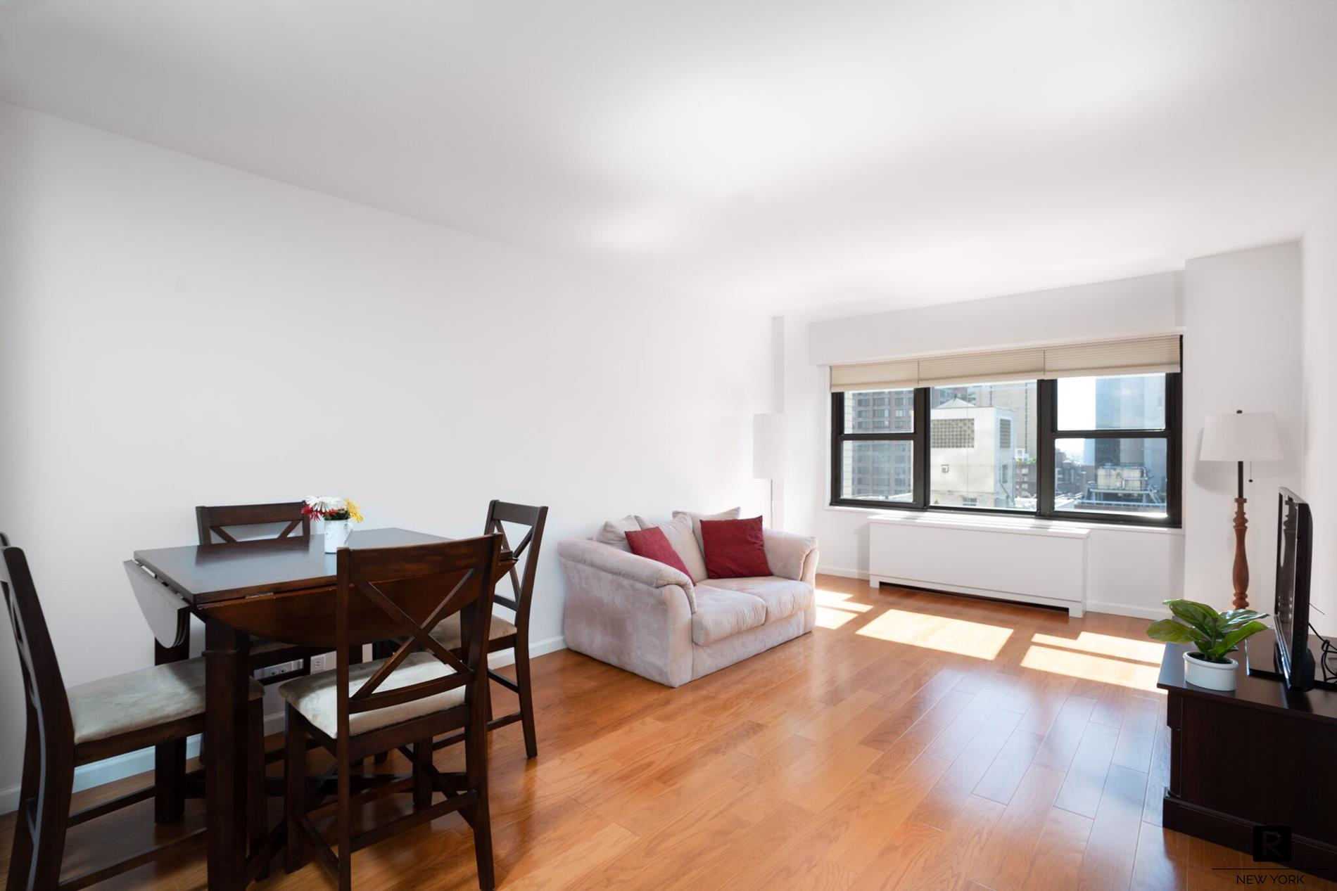 #1 photo, 160 E 38th Street, Murray Hill , NY 10016