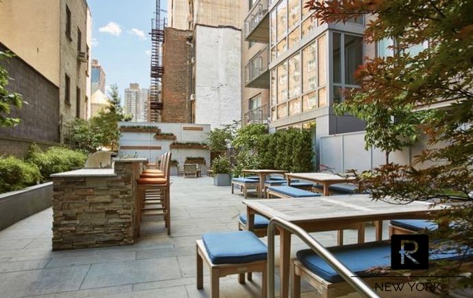 #1 photo, 225 E 34th Street, Murray Hill , NY 10016