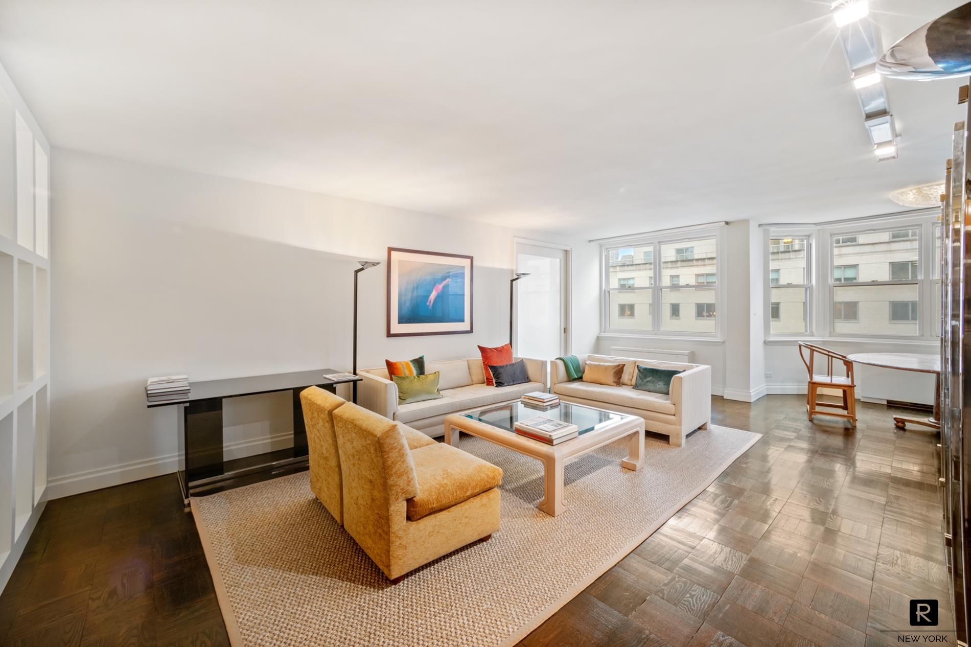 #1 photo, 176 E 71st Street, Манхэттен ‖ Upper East Side , NY 10021